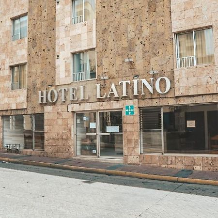 غوادالاجارا Hotel Latino المظهر الخارجي الصورة
